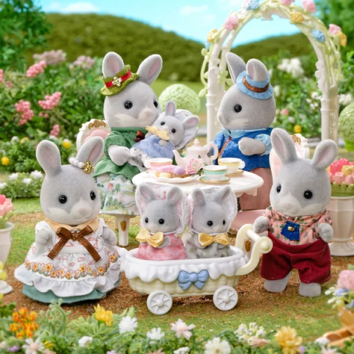 SylvanianFamilies｜Cottontail Rabbit Family Celebration Set