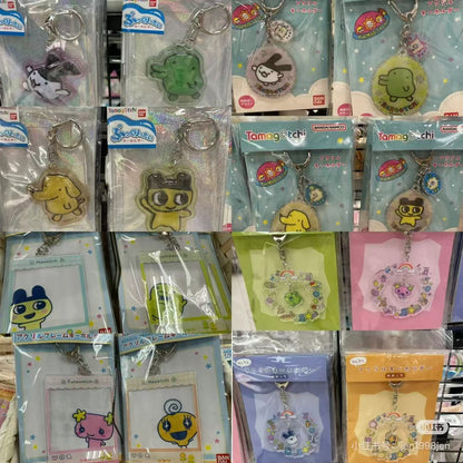 Tamagotchi｜Acrylic Keychain｜H70 x W57 x D4 mm approx.