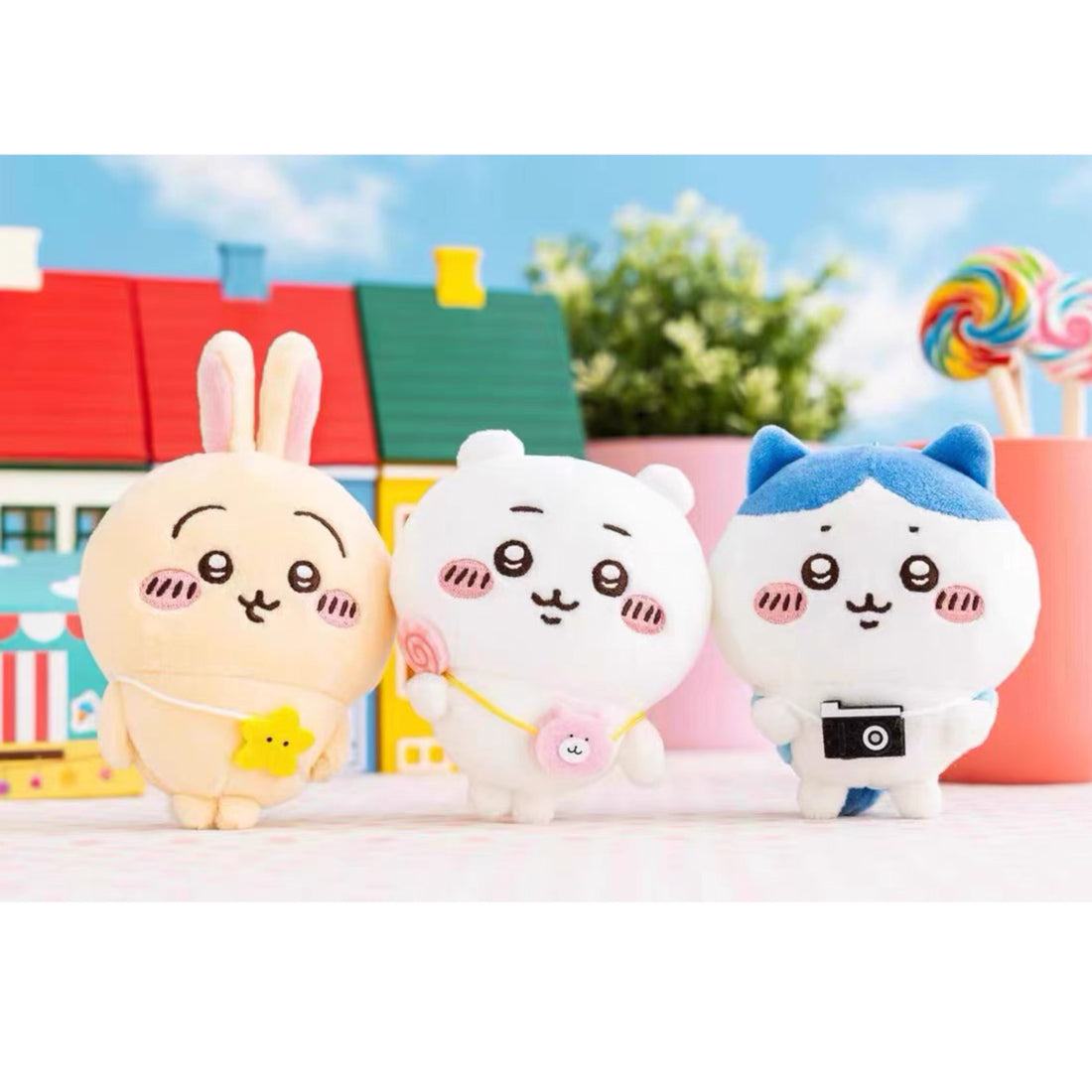 Chiikawa 吉伊卡哇｜Looking forward to going out! Mochitto Puchi MiniMascot背小包包出游系列毛绒挂件/包挂｜约 H135 x W90 x D55mm
