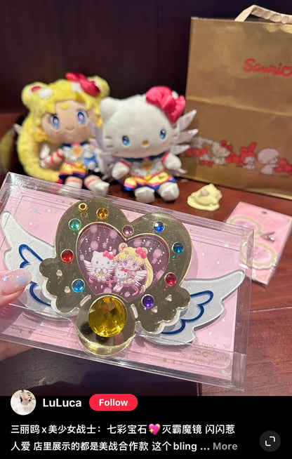 Sailor moon｜美战 x Sanrio联名七彩宝石/爱心天使翅膀造型便携化妆镜｜约16.2×1.2×9.2cm