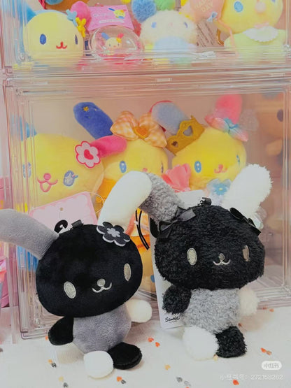 【limit 1】Sanrio｜Fluffy Black &amp; White Usahana Mascot Holder /Plush Keychain｜50x75x138mm approx.