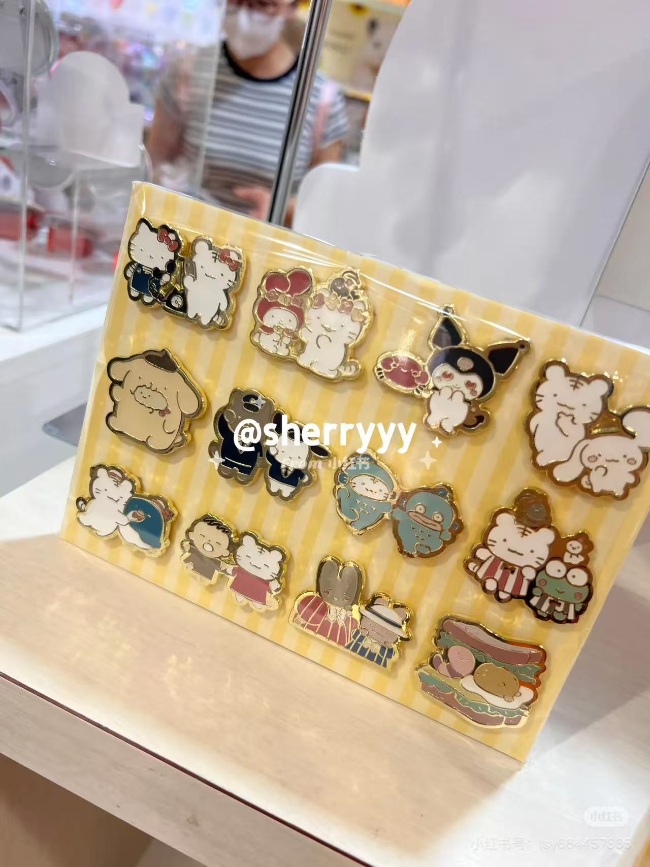 Sanrio｜White Tiger and Black Tiger Prawn  Character Badge Collection mystery bag/blind box/All 12 types｜1pcs