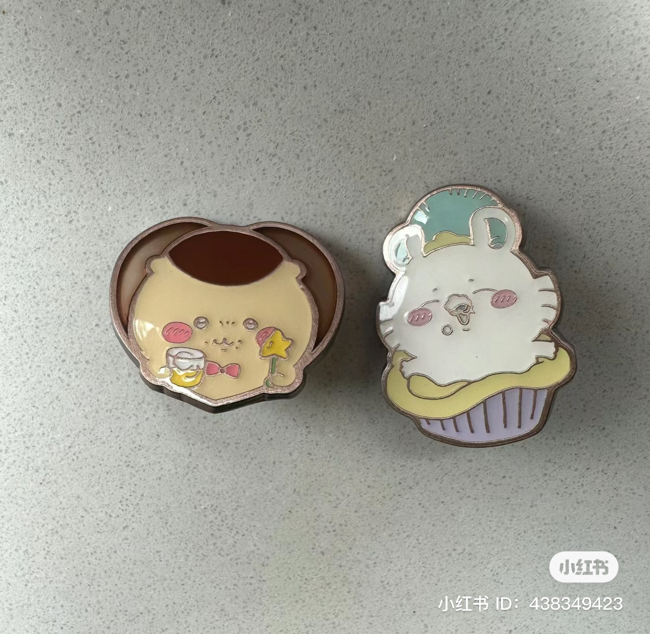 Chiikawa 吉伊卡哇｜可爱金边金属徽章盲盒/全12种｜1枚入