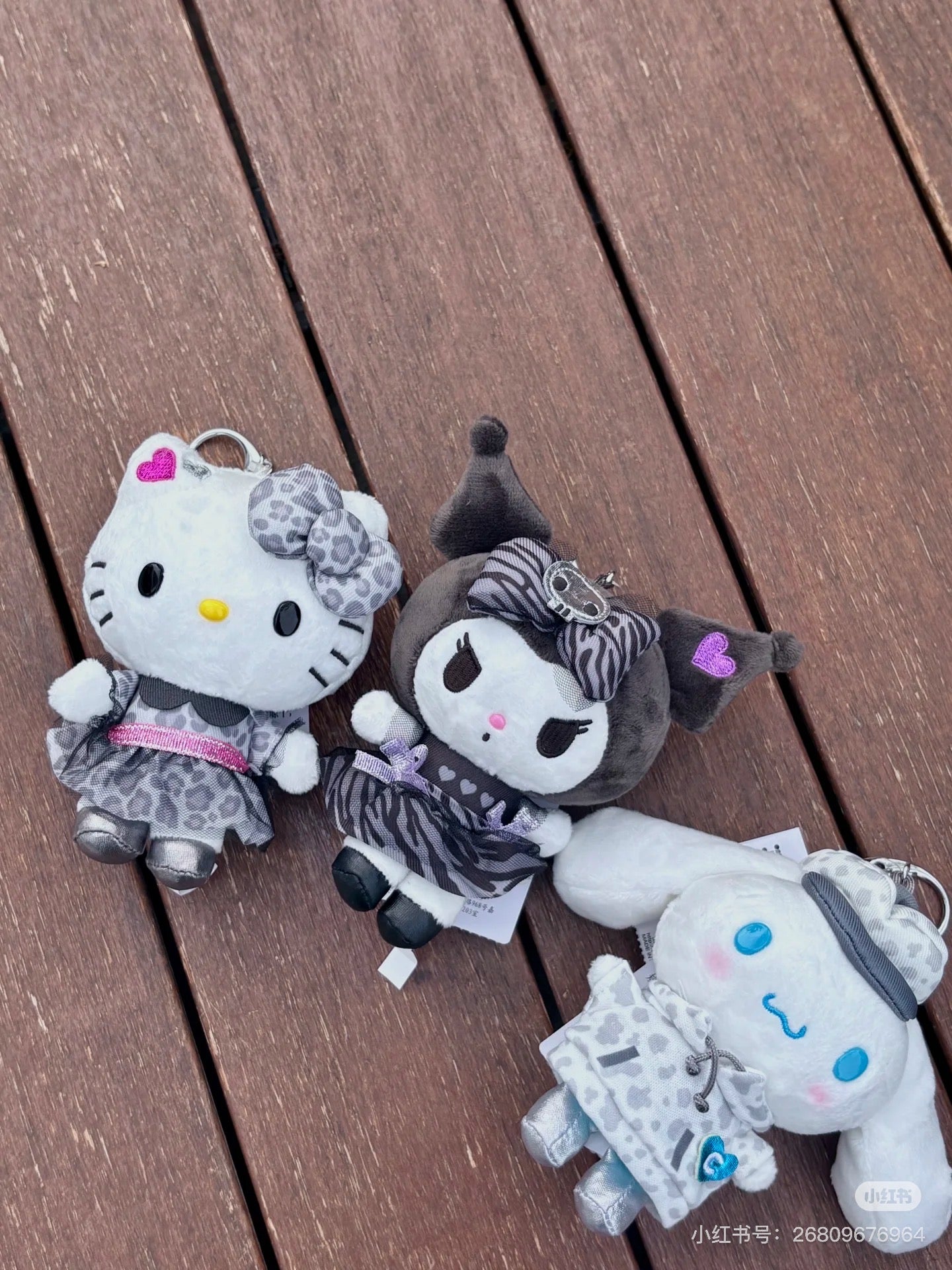 Sanrio｜Monotone Animal Mascot Holder /Plush Keychain｜11×7.5×15.5cm approx.