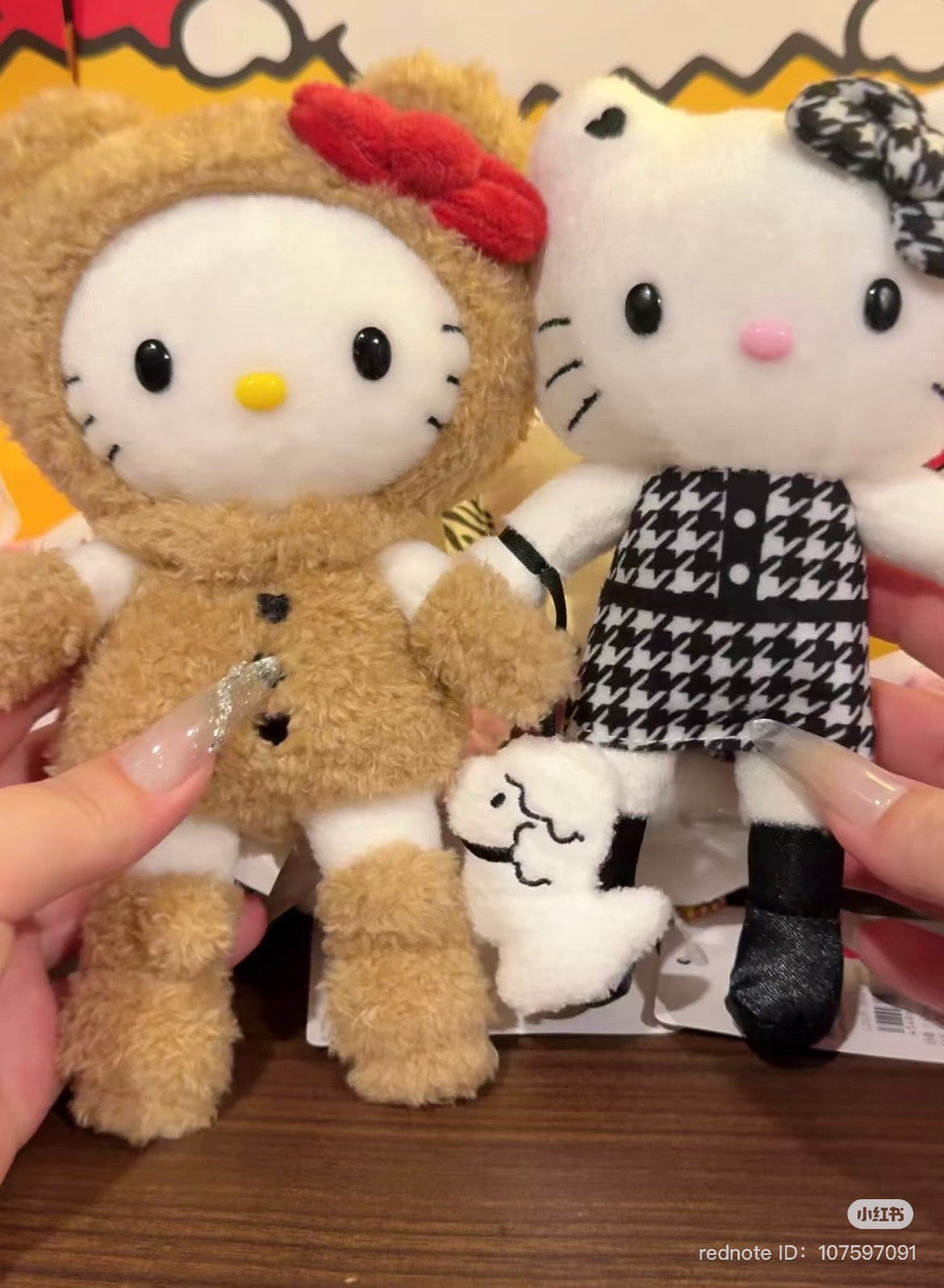 【limit 1】Sanrio｜Hello Kitty 50th Anniversary Limited Edition Long leg Suit Mascot Holder /Plush Keychain