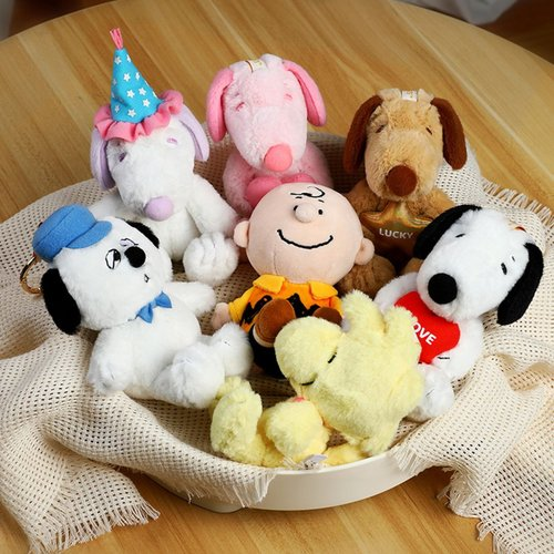 VIPO Peanuts Snoopy Series Plush Keychain Blind Box