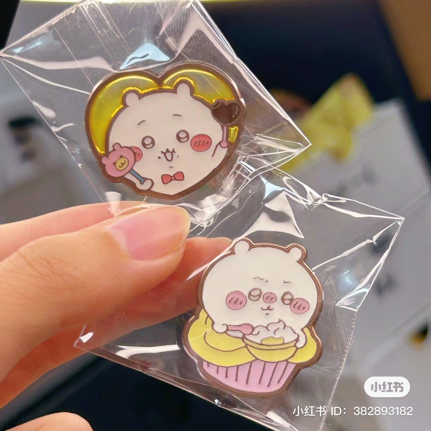 Chiikawa 吉伊卡哇｜可爱金边金属徽章盲盒/全12种｜1枚入