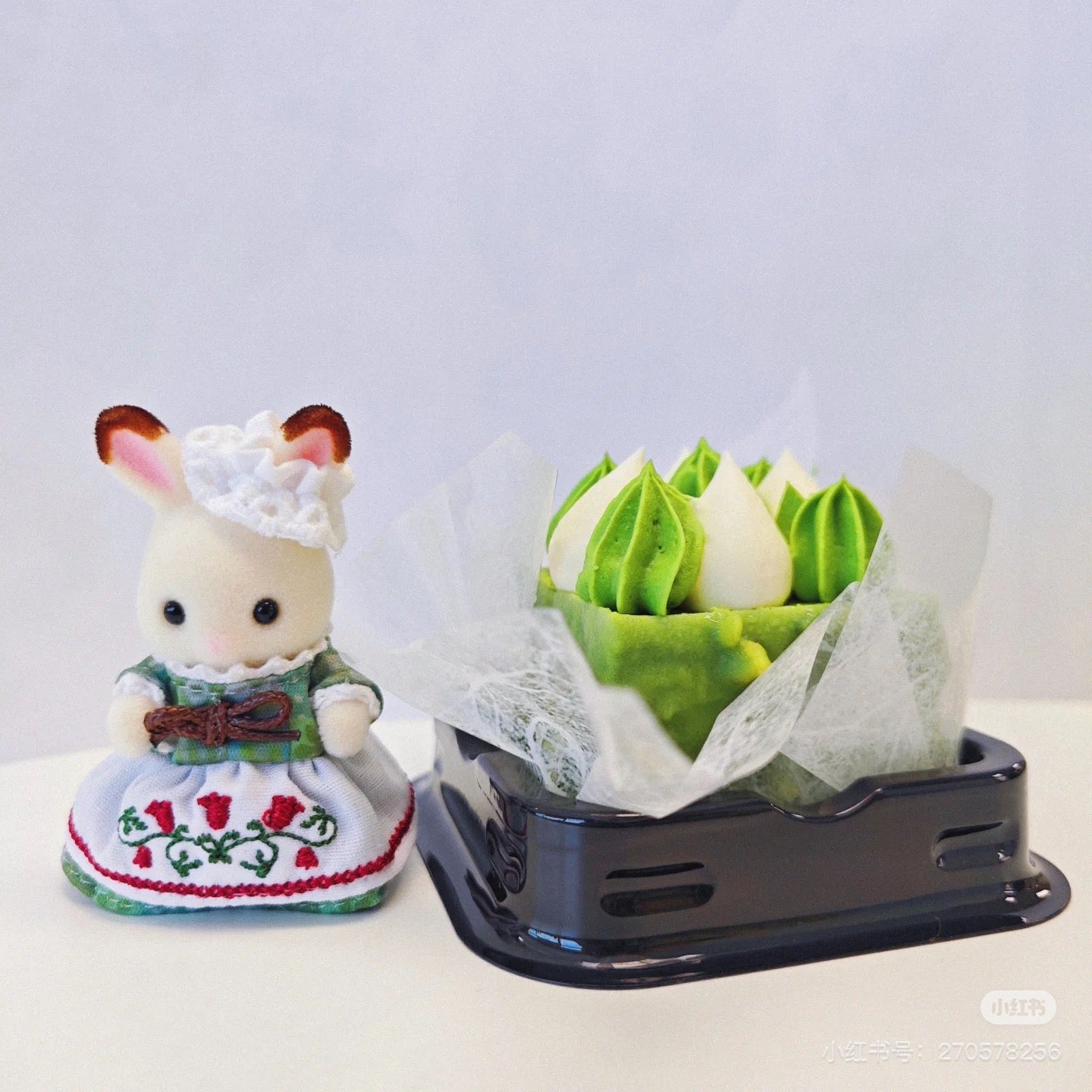 SylvanianFamilies｜CHOCOLATE RABBIT HOME EMBROIDERY Calico Critters Epoch