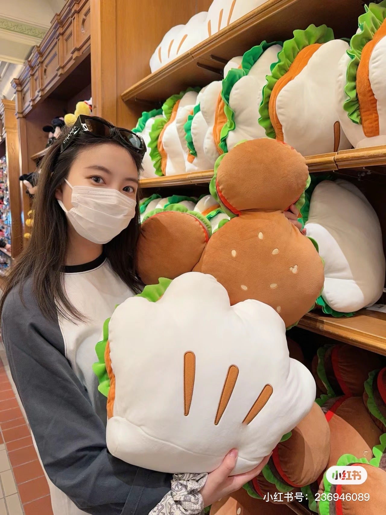 Disney迪士尼｜超可爱mochi手手汉堡抱枕