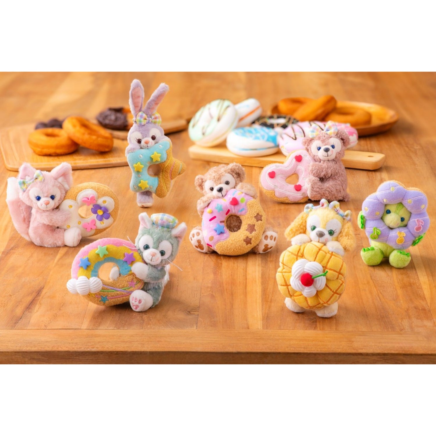 【limit 1】Disney｜Duffy and Friends Donut Mascot Holder /Plush Keychain