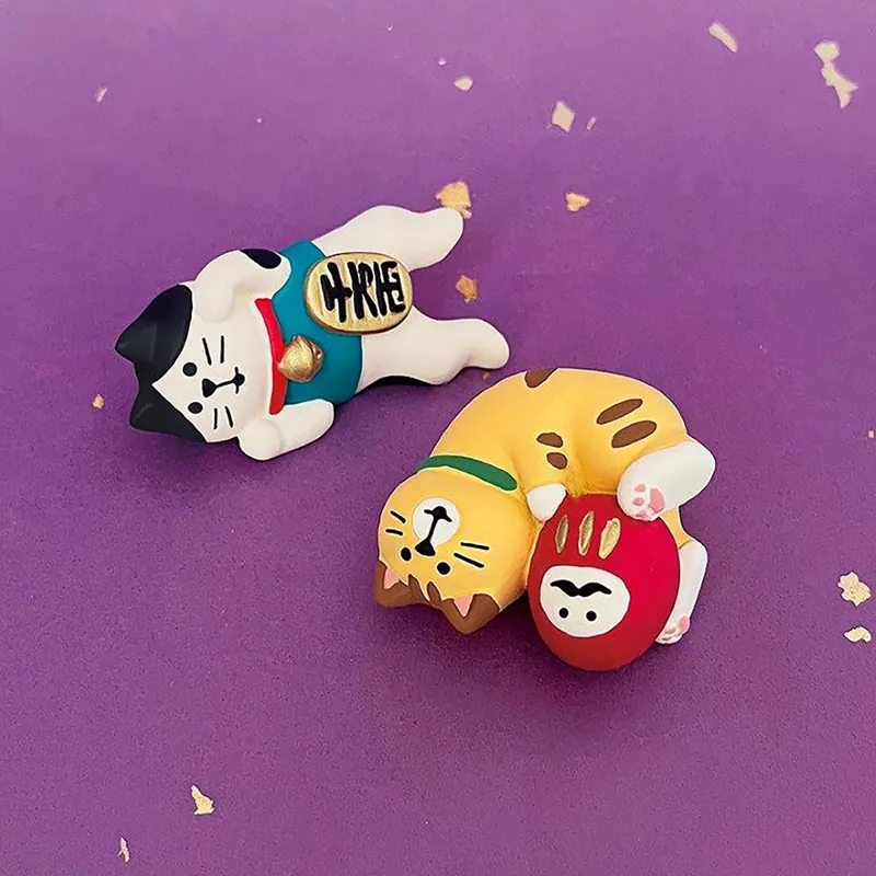 concombre｜DECOLE FUKU福MONO 新年招财猫系列躺赢千万两猫咪树脂装饰摆件｜约5.2×2.7×2.9cm