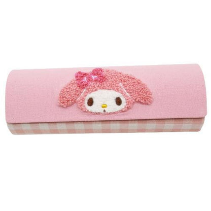 Sanrio｜皮质感角色刺绣眼镜盒｜幅16.4cm/奥行5.8cm/高さ4cm