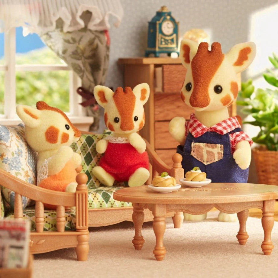 SylvanianFamilies｜Highbranch Giraffe  Family Animal Figures 5639