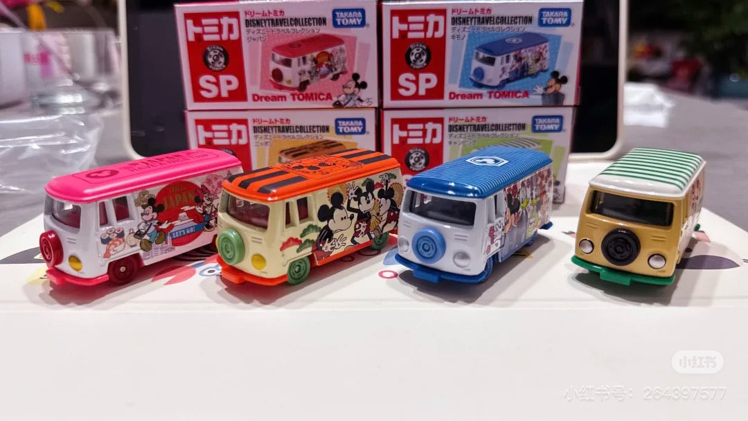 Tomica｜Dream Tomica SP Disney Travel Collection 多美卡 × 迪士尼限定粉色露营旅行巴士模型玩具/摆件｜约7.8 x 4.2 x 4 cm