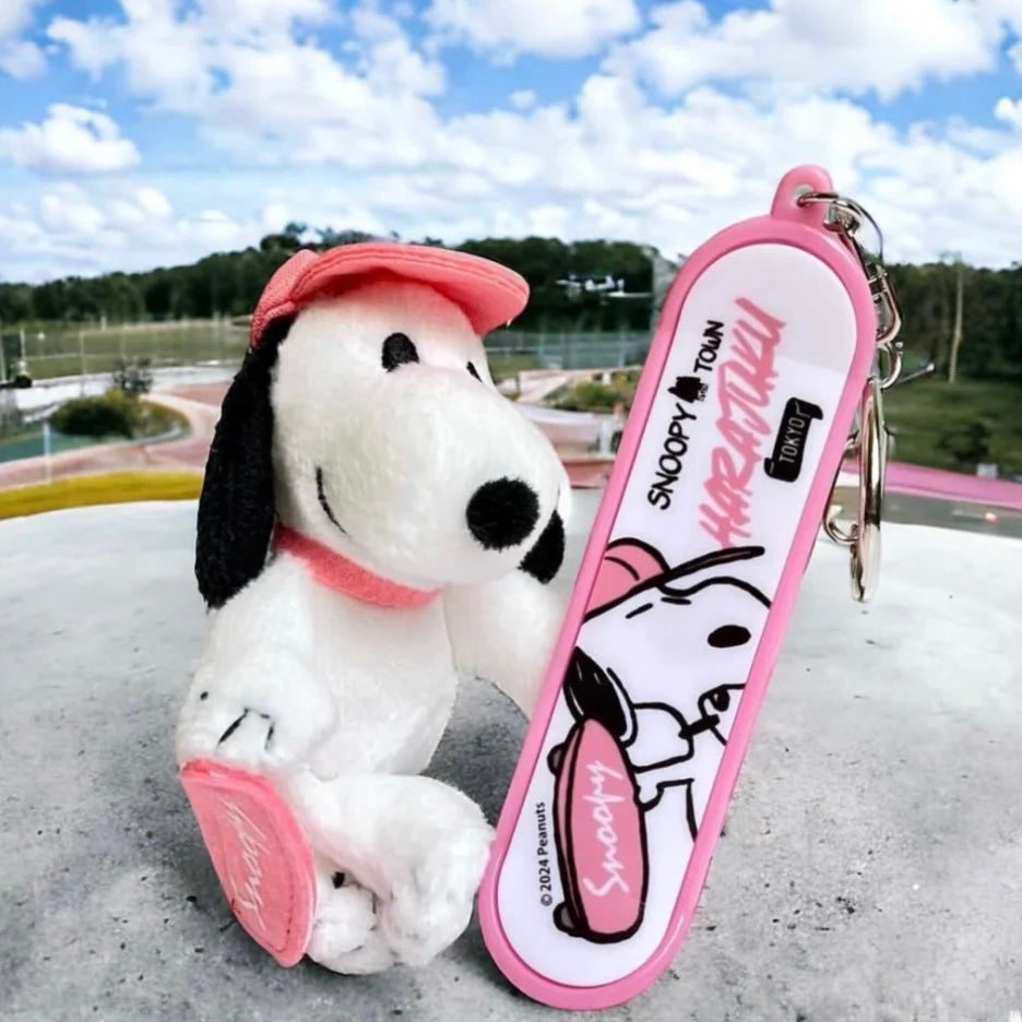 Snoopy｜原宿限定粉帽帽史努比挂件｜约W7.5xH9xD5.5c?m
