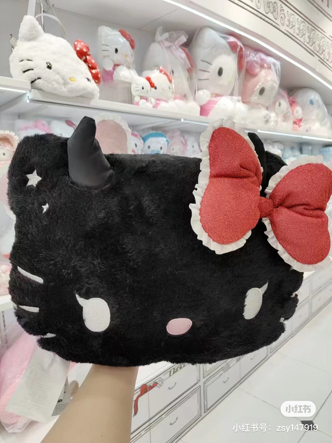 Hello kitty凯蒂猫｜Sanrio Original Face-shaped Cushion - Hello Kitty / Angel and Little Devil天使恶魔双面大脸抱枕｜约43×18×30cm