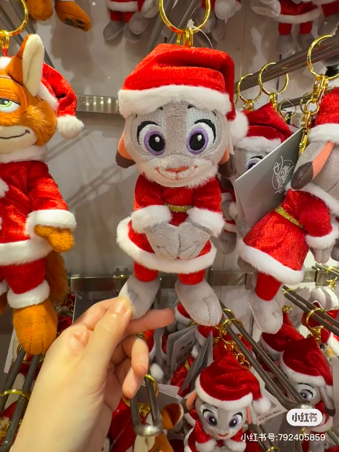 Disney迪士尼｜Plush Keychain Disney Store Japan Christmas 2024东迪冬日圣诞限定系列可爱角色毛绒玩偶挂件/包挂/圣诞树装饰｜约H13.5×W16.5×D9cm