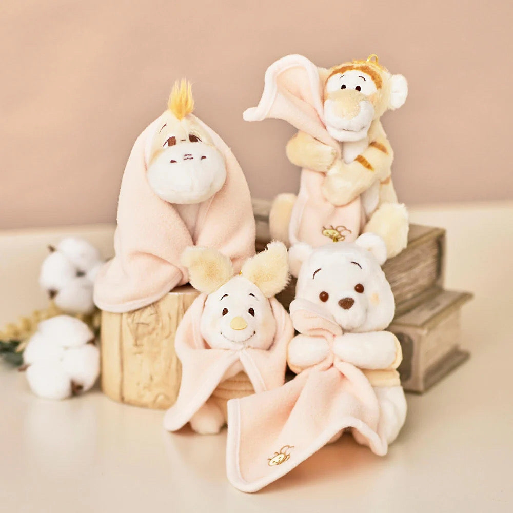 Disney｜2023 Winnie the pooh小熊维尼White pooh白色冬日限定挂件/包挂｜约H15×W11×D16cm