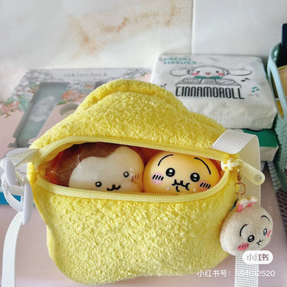 Chiikawa 吉伊卡哇｜要背和宝宝一样的小包包/星星/小鱼/小熊斜背包/收纳包/拉链上也有宝宝/捏捏｜约 H100 x W115 x D50