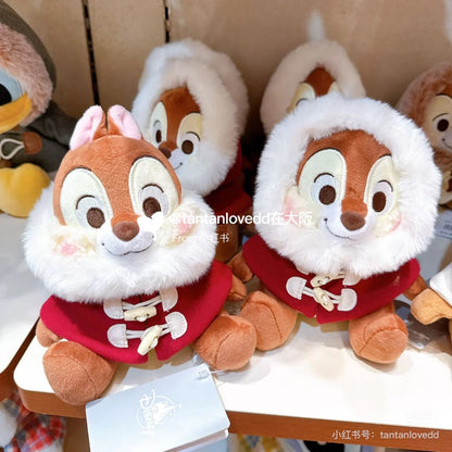 Disney迪士尼｜Winter Jacket Doll东迪冬日限定大衣斗篷奇奇和蒂蒂冬装坐姿毛绒玩偶/公仔/可脱帽｜约高さ17×幅15×奥行き12(cm)