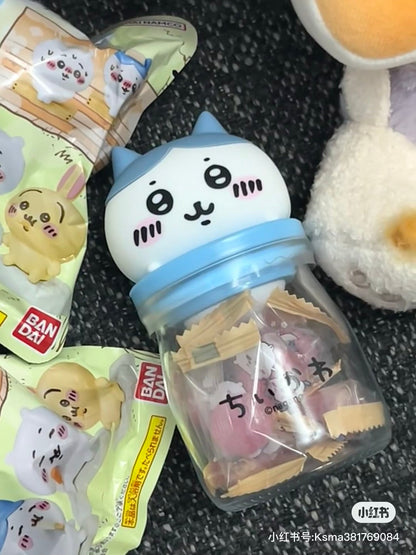 Chiikawa 吉伊卡哇｜角色大头玻璃奶瓶糖罐+糖/收纳罐/糖盖子底下还有小脚｜约H128×W65×D65mm【25.02 】