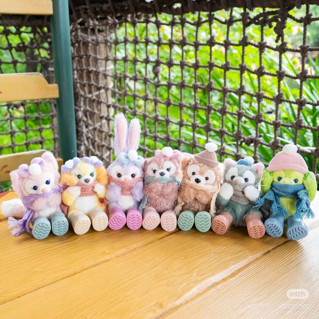 Disney迪士尼 ｜东迪2024冬日限定七宝坐姿围巾毛绒玩偶挂件/包挂