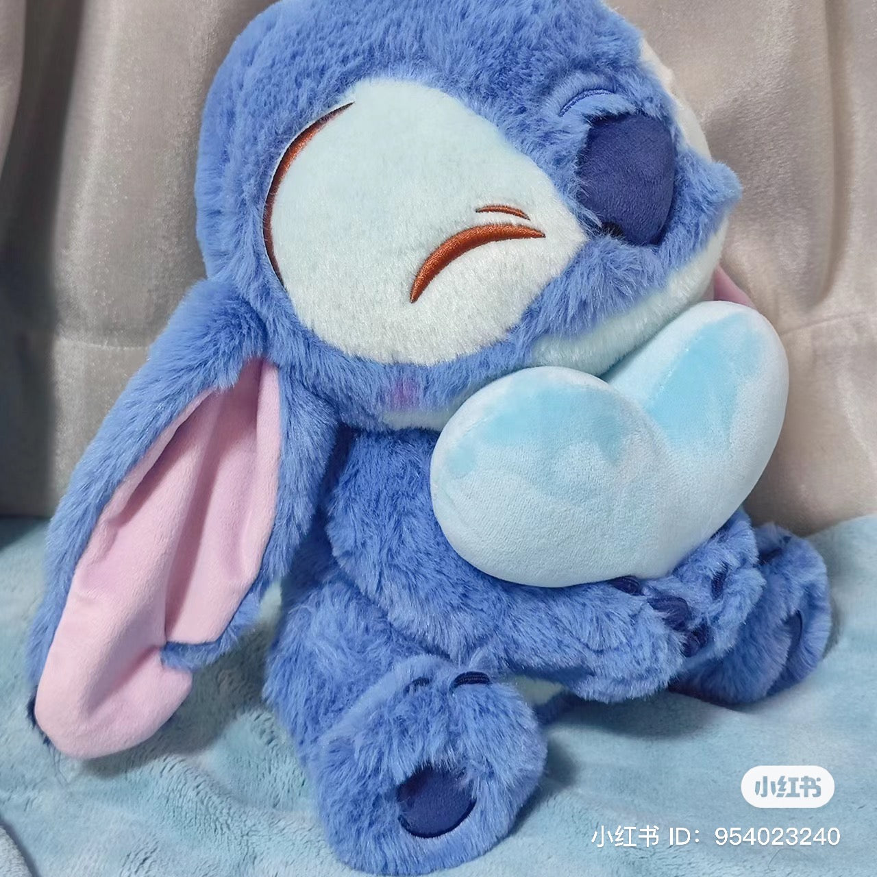 Disney迪士尼｜软乎乎抱爱心系列公仔/玩偶｜高さ約34×幅22×奥行き22(cm)