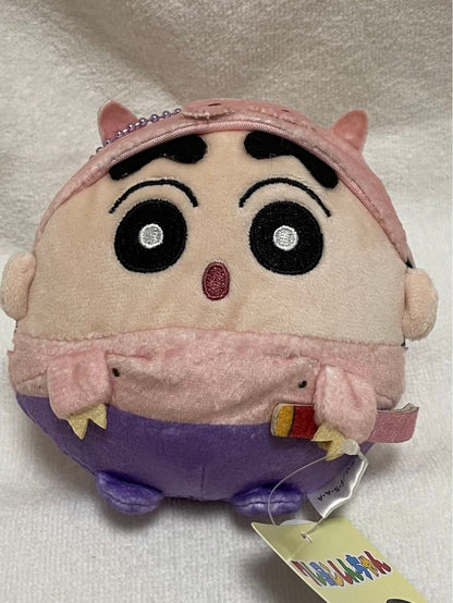 Crayon shin-chan蜡笔小新｜Doll Crayon Shin-chan Mascot可爱角色圆滚滚毛绒玩偶挂件/包挂/拉长尾巴身体会震动｜约H:100mm×W:100mm×D:75mm