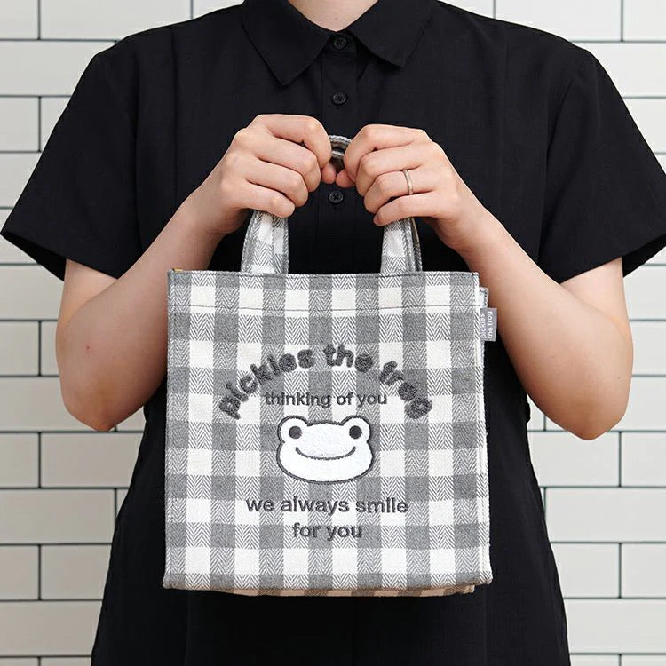 Pickles Frog泡菜蛙｜简洁黑白格纹托特包/收纳包/防水内里｜H23×W23×D12cm