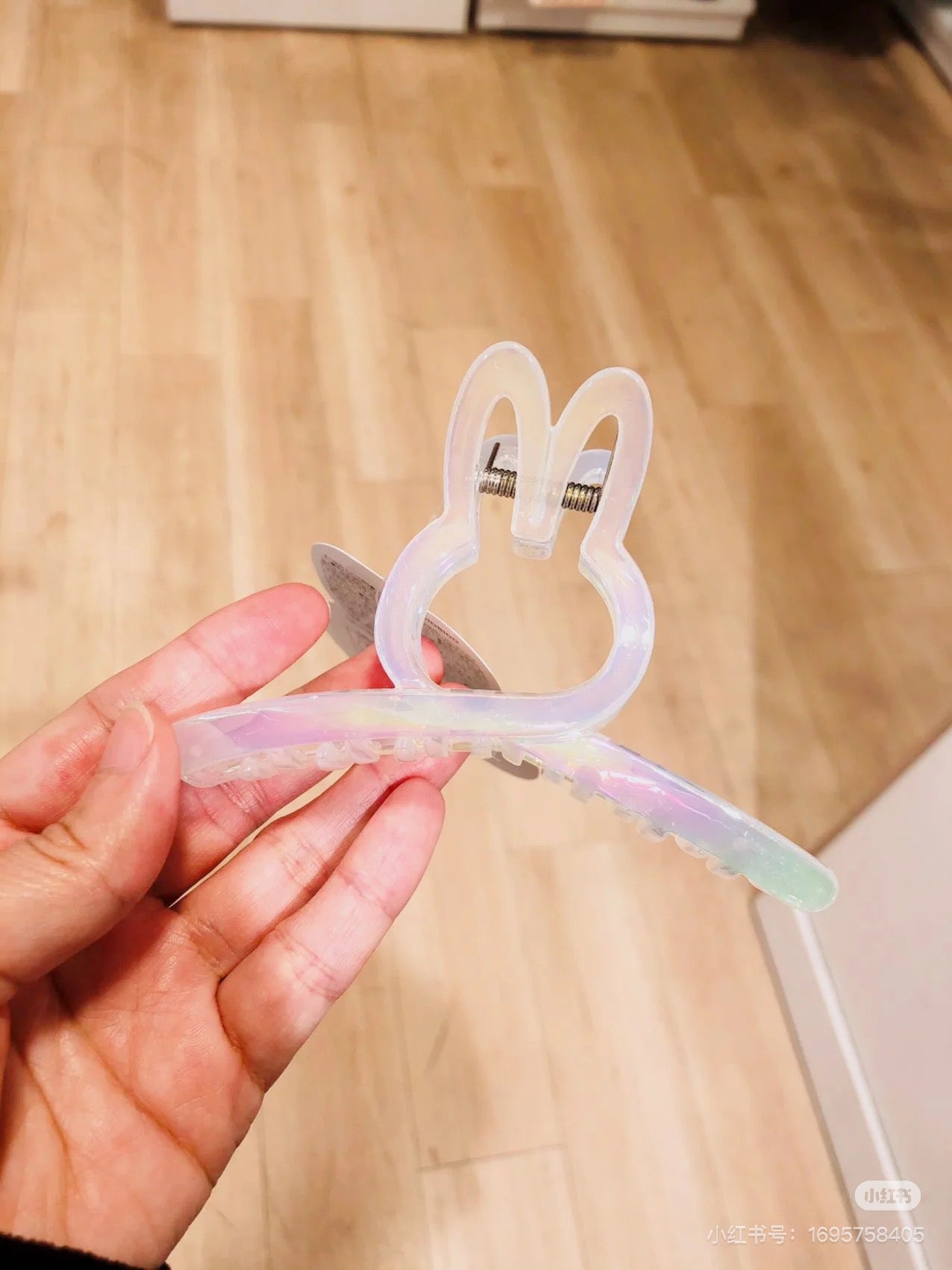 Miffy｜Face Outline Claw Hair Clips｜W110 x H76 x D27. approx.