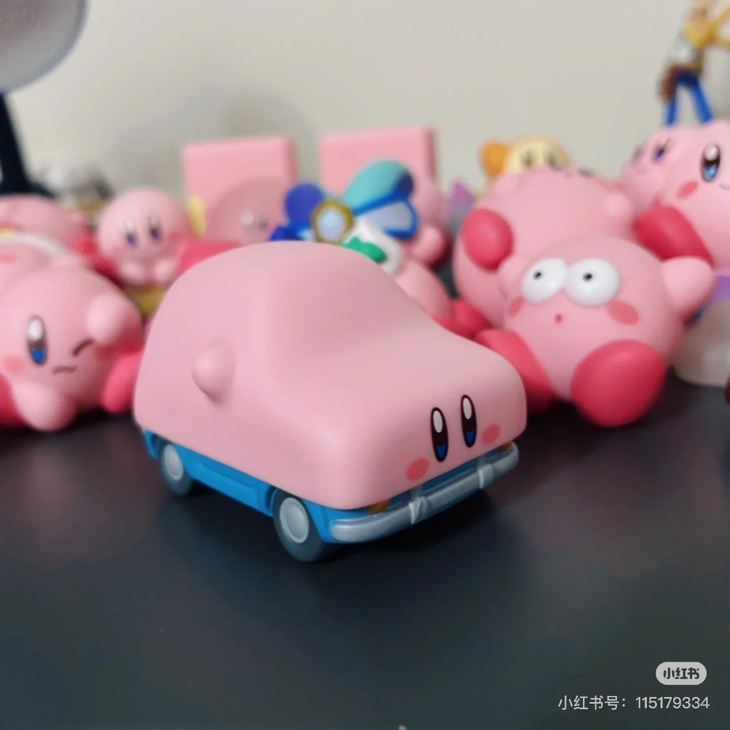 KIRBY星之卡比｜《卡比探险》游戏变身汽车造型手办摆件/玩具｜约6cm x 7.2cm x 11.5cm