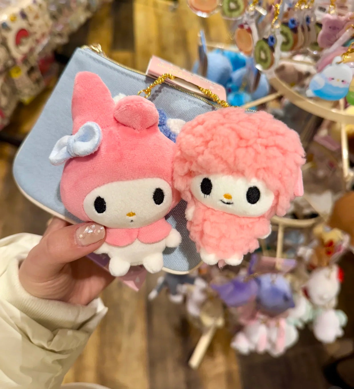 Nico Nui｜Sanrio Mascot Holder /Plush Keychain｜H6.3 x W6.1 x D2.6 approx.