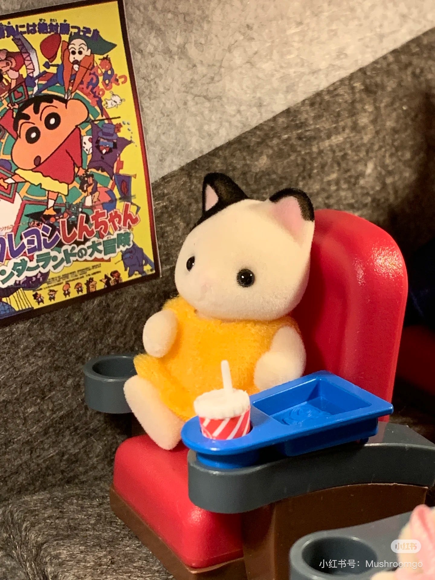 【limit 1】SylvanianFamilies｜Movie Theater Babies Rabbit Cat Theatre Set BLUE&amp;RED 蓝色&amp;红色戏院剧场/皮沙发/影院/爆米花套盒