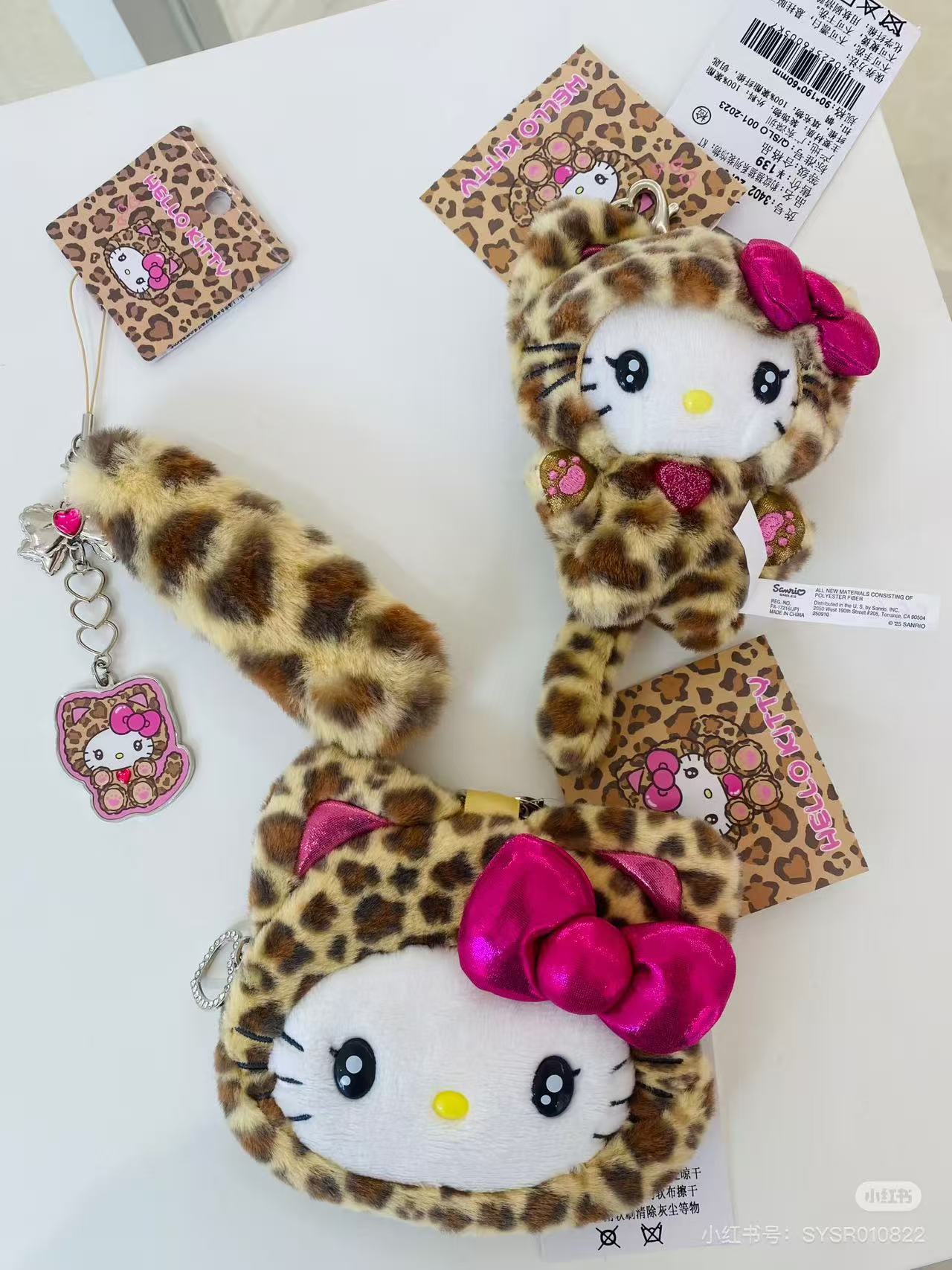 Sanrio｜Leopard Gal Cat Face-shaped Pouch Bag｜13×2×11cm approx.