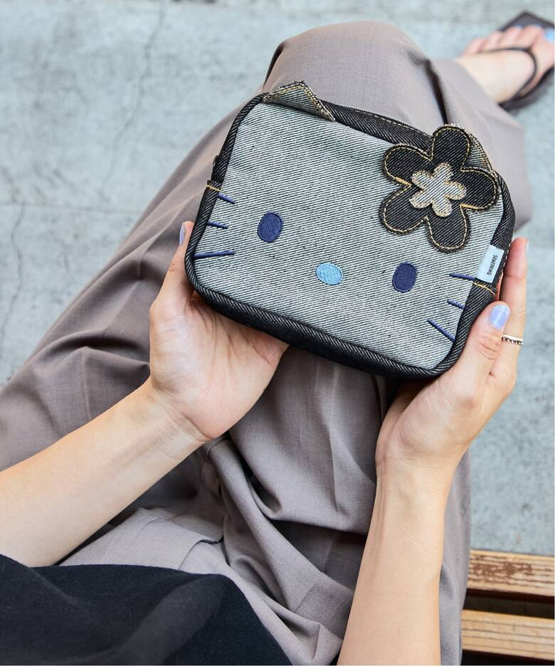 Sanrio｜Hello Kitty Something Collaboration Face Cosmetic Pouch｜14×16.5×4.5cm approx.