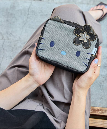 Sanrio｜Hello Kitty Something Collaboration Face Cosmetic Pouch｜14×16.5×4.5cm approx.