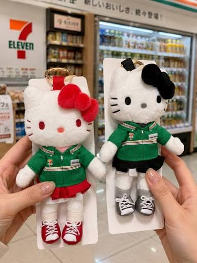 Sanrio｜Hello Kitty Seven-Eleven Limited Edition Mascot Holder /Plush Keychain