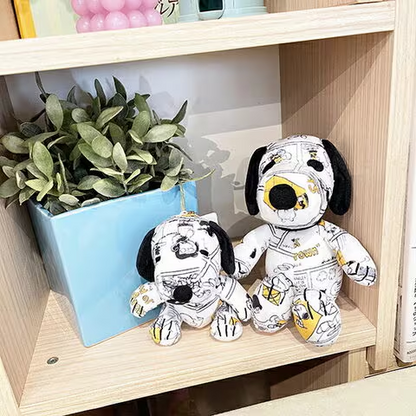 Snoopy史努比｜PEANUTS 75th Comic keychain75周年限定漫画风格坐姿毛绒玩偶挂件/包挂｜约幅12cm/奥行9cm/高さ12cm