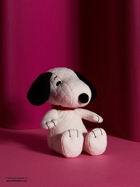 Snoopy史努比｜Quilted Jersey in giftbox | Cream奶油色绗缝格纹坐姿迷你毛绒玩偶礼盒装/公仔