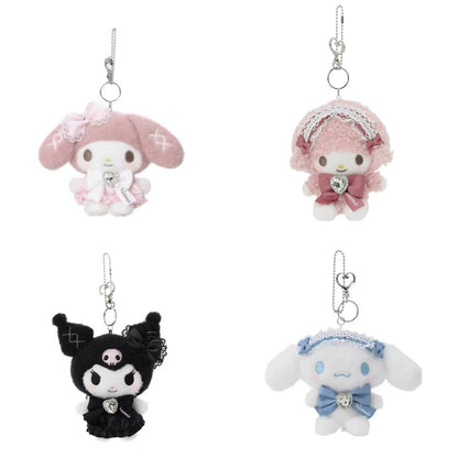 【limit 1】Sanrio｜NOEMIE Mascot Pouch Hojicha/Mascot Holder /Plush Keychain｜13 x 17 x 23cm approx.
