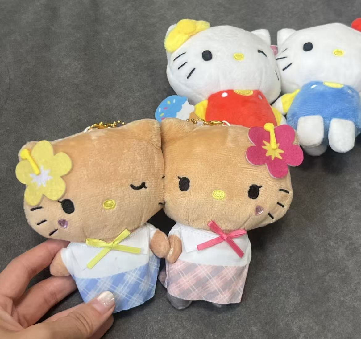 Sanrio｜Hello Kitty &amp; Mimmy Nico Mascot Holder /Plush Keychain｜H180 x W160 x D70mm approx.
