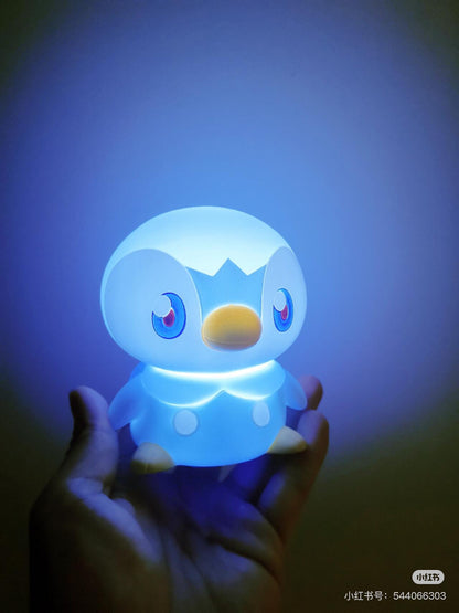 Pikachu皮卡丘｜Takara Tomy Pokemon-Pokepeace Puni Kyun Light - Piplup 宝可梦软软捏捏多段变光波加曼小夜灯｜约15 x 15 x 10cm