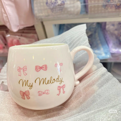 Sanrio三丽鸥｜My Melody Birthday 50th Anniversary Princess Ribbon Mug Princess Ribbon Tote Bag 美乐蒂50周年生日粉桃甜心系列浮雕马克杯/水杯/正反面都可爱｜约300ml