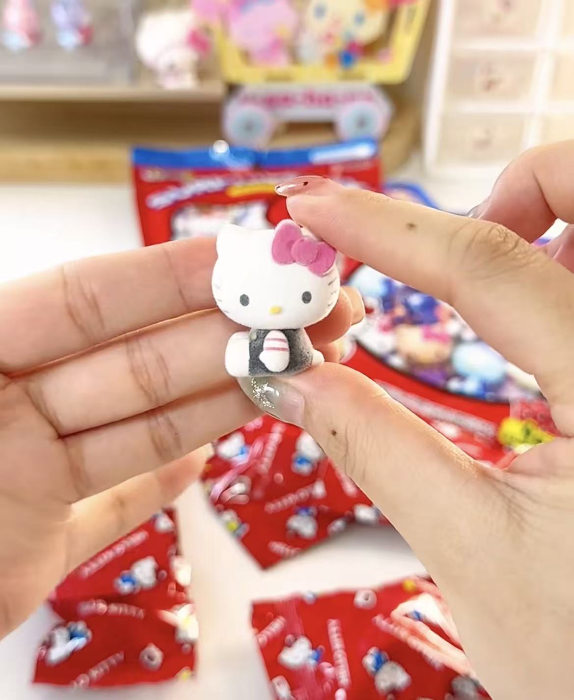 Sanrio｜Hello Kitty SURPRISE MIX! mystery bag/blind box/All 32 types｜1pcs