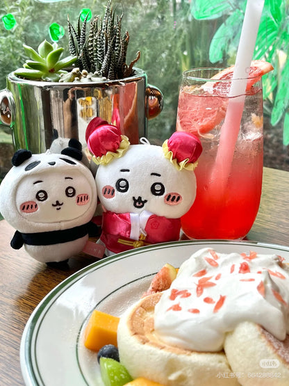 Chiikawa 吉伊卡哇｜Panda Mascot熊猫毛绒玩偶挂件/包挂｜约H110×W85×D40mm
