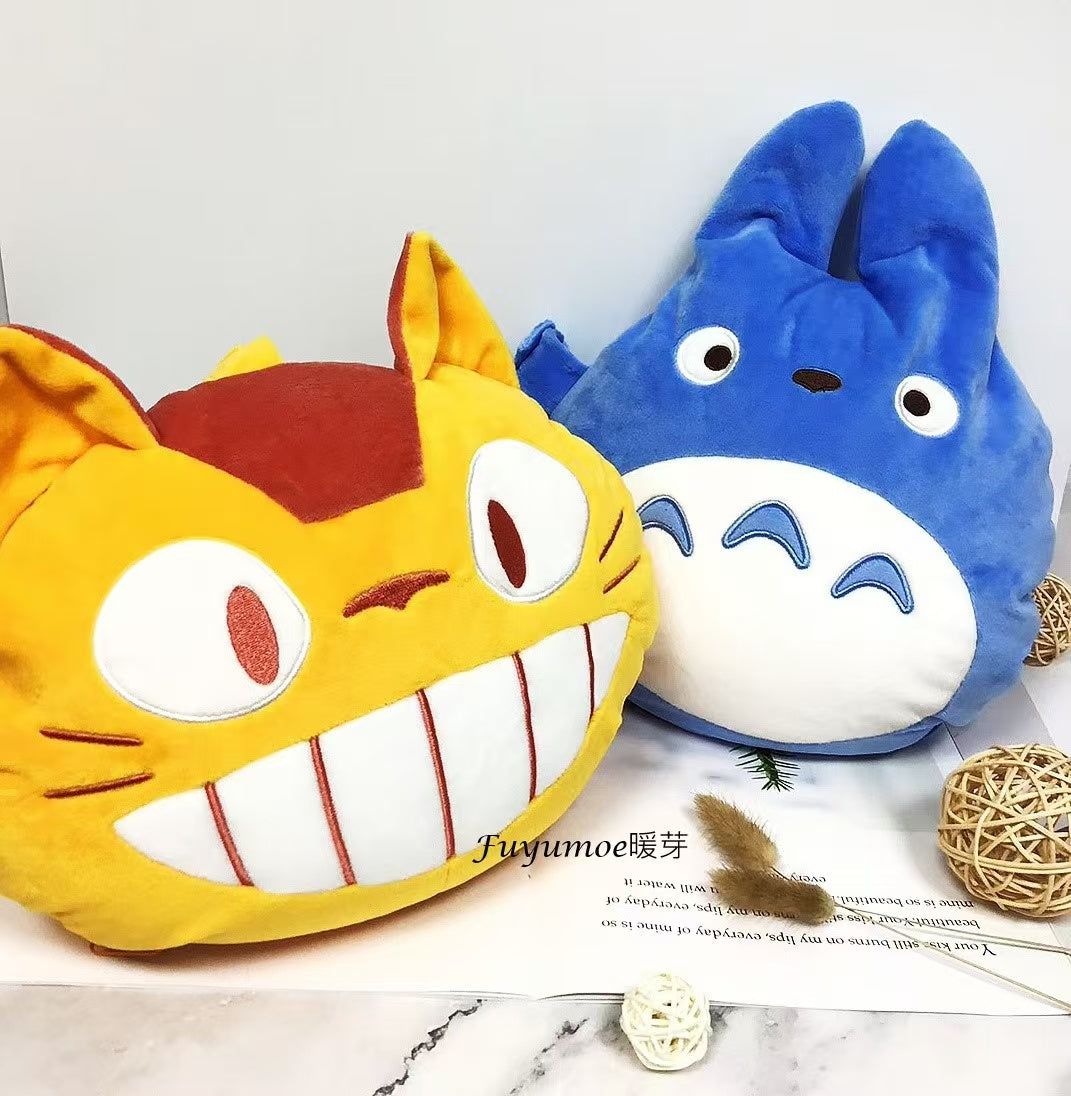 My neighbor totoro｜Marushin Hooded Travel Pillow｜H35 x W33cm approx.
