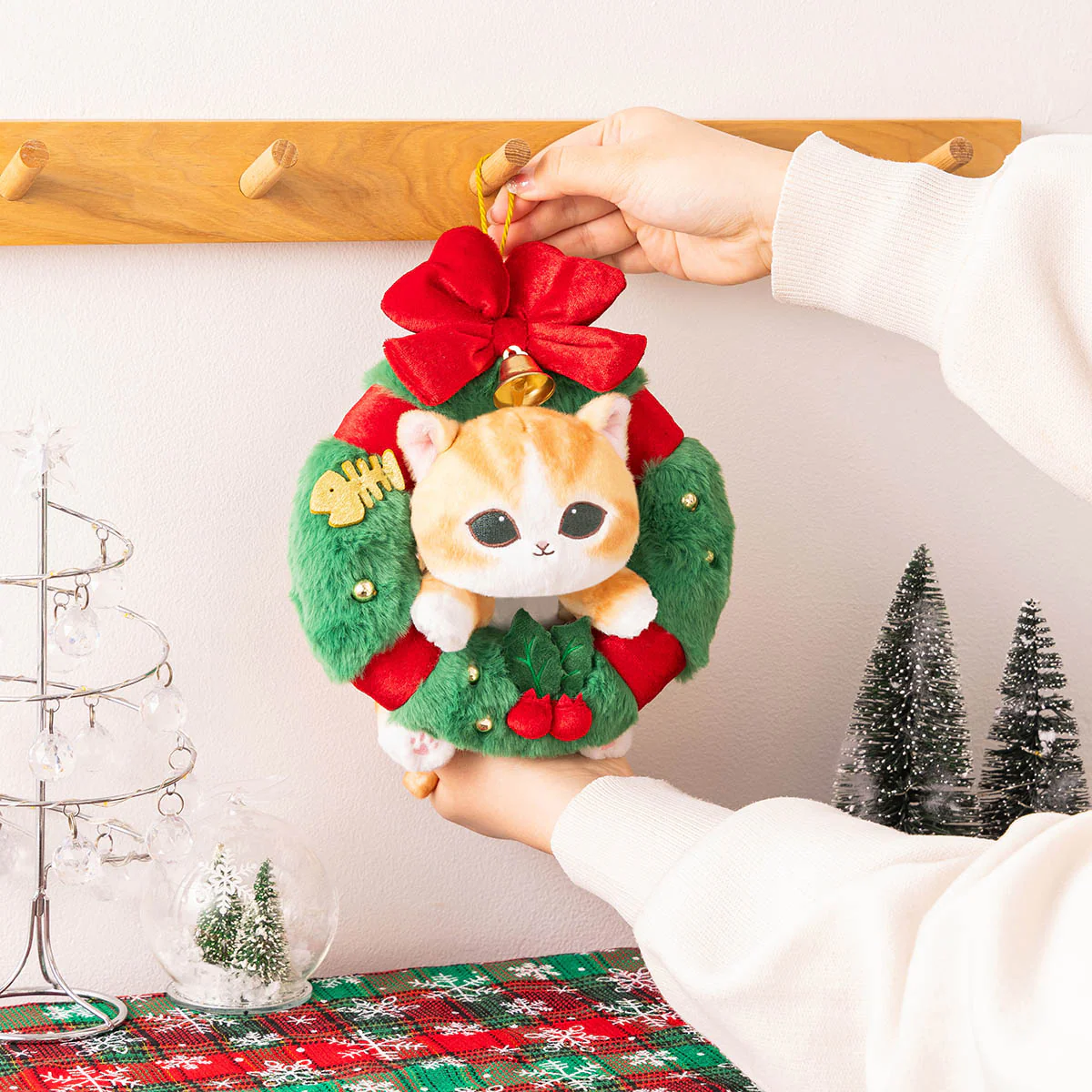 【limit 1】Mofusand Christmas Wreath Cat with Bell Mascot Holder /Plush Keychain｜260×200×240mm approx.