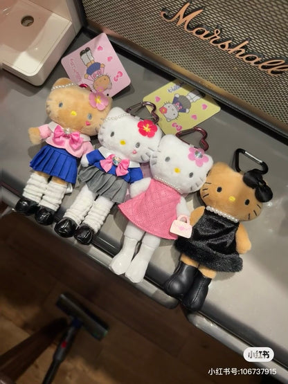 HelloKitty｜Style Up Mascot Holder /Plush Keychain｜H14.7 × W7.0 × D4.2 cm approx.
