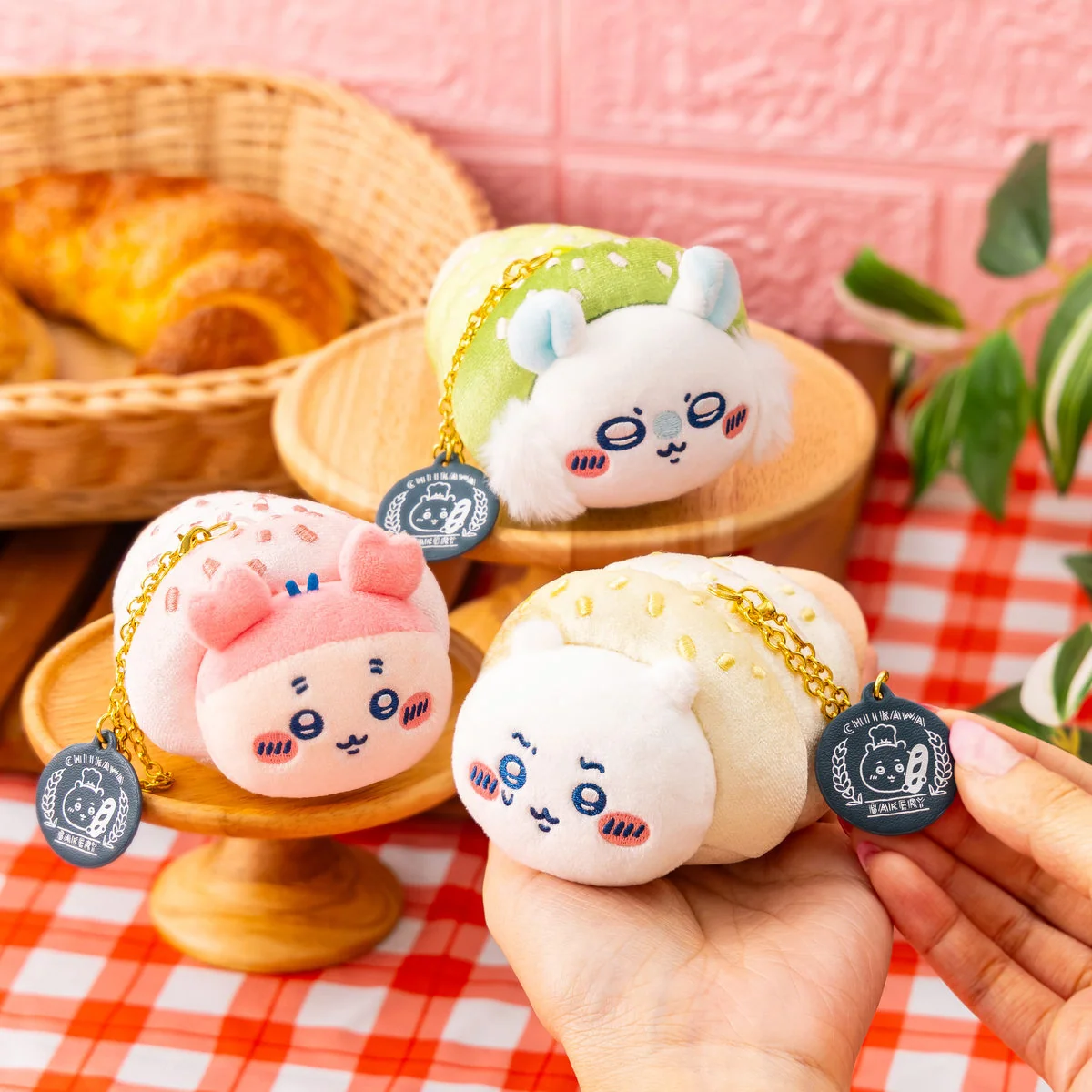 chiikawa｜Bakery Coronet Mascot Holder /Plush Keychain｜H60 × W75 × D110 mm approx.