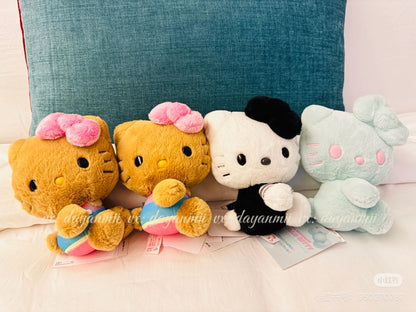 HelloKitty凯蒂猫｜Sanrio Hello Kitty 50th Anniversary50周年限定缤纷24色colors毛绒玩偶/公仔 ｜约12.5 x 9.8 x 15 cm